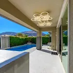 Summerlin Luxury-Modern Home With Pool And Cabana!