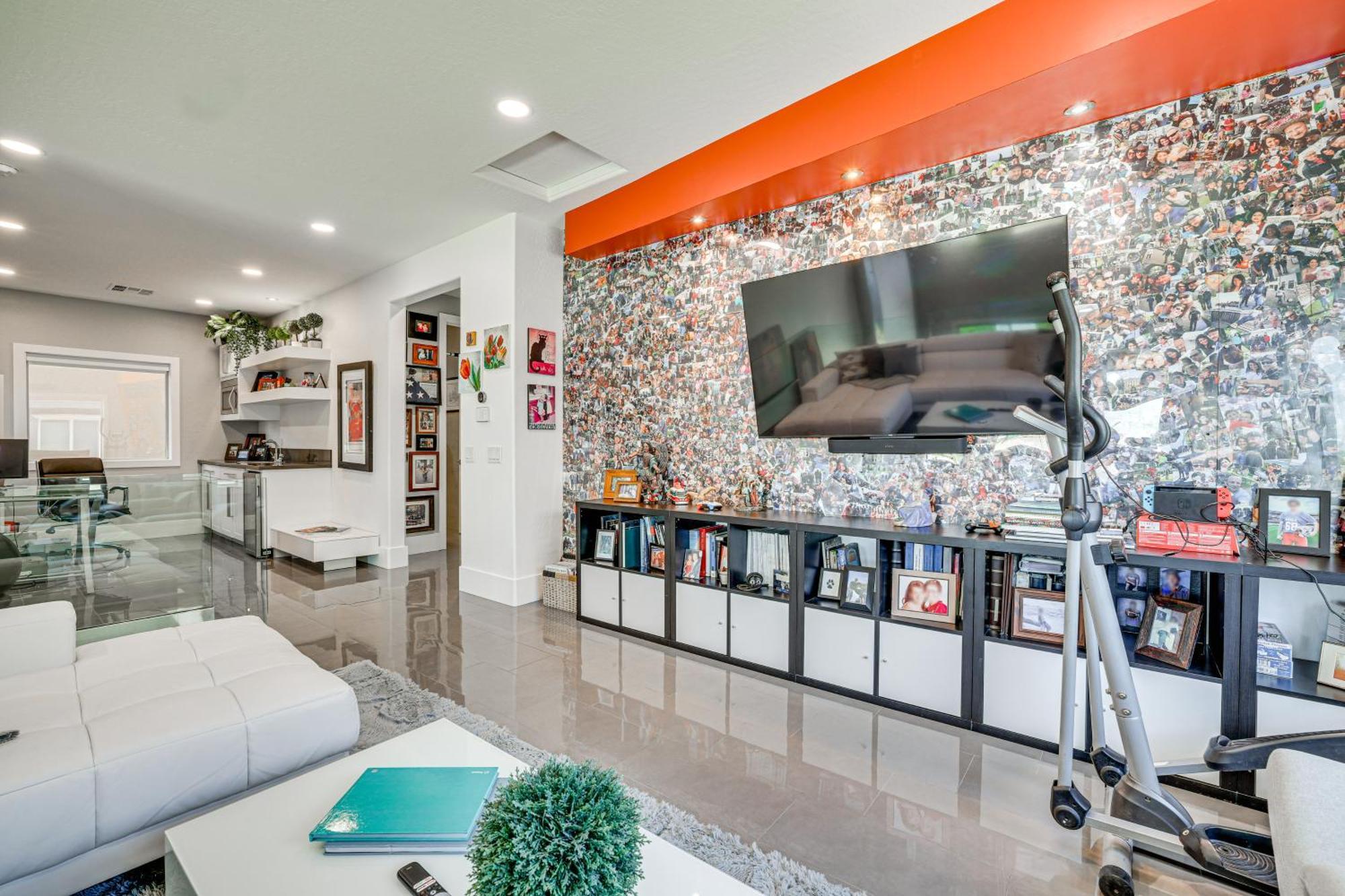 Summerlin Luxury-modern With Pool And Cabana!